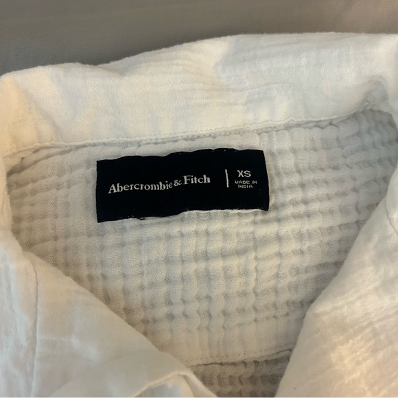 Abercrombie & Fitch XS White Short Sleeve Button Down Oversized Loose Sheer - Picture 5 of 10